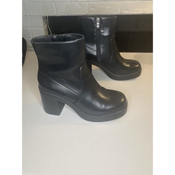 Steve Madden Womens Sz 7.5 Black Faux Leather Platform Chunky Boots 90's Y2K - Picture 3 of 7